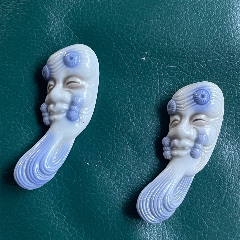 Vintage Japanese chopstick rests porcelain storm god mask kabuki Chinese